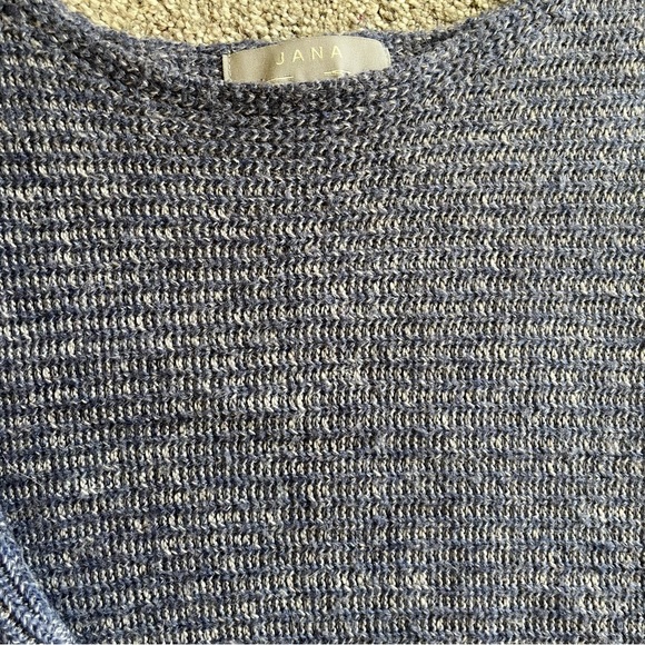 Jana Angora Oversized Sweater - Picture 3 of 4